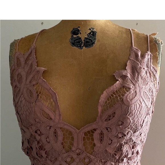 Free people] Rose lace Cami Crop Bra top. - Picture 3 of 14
